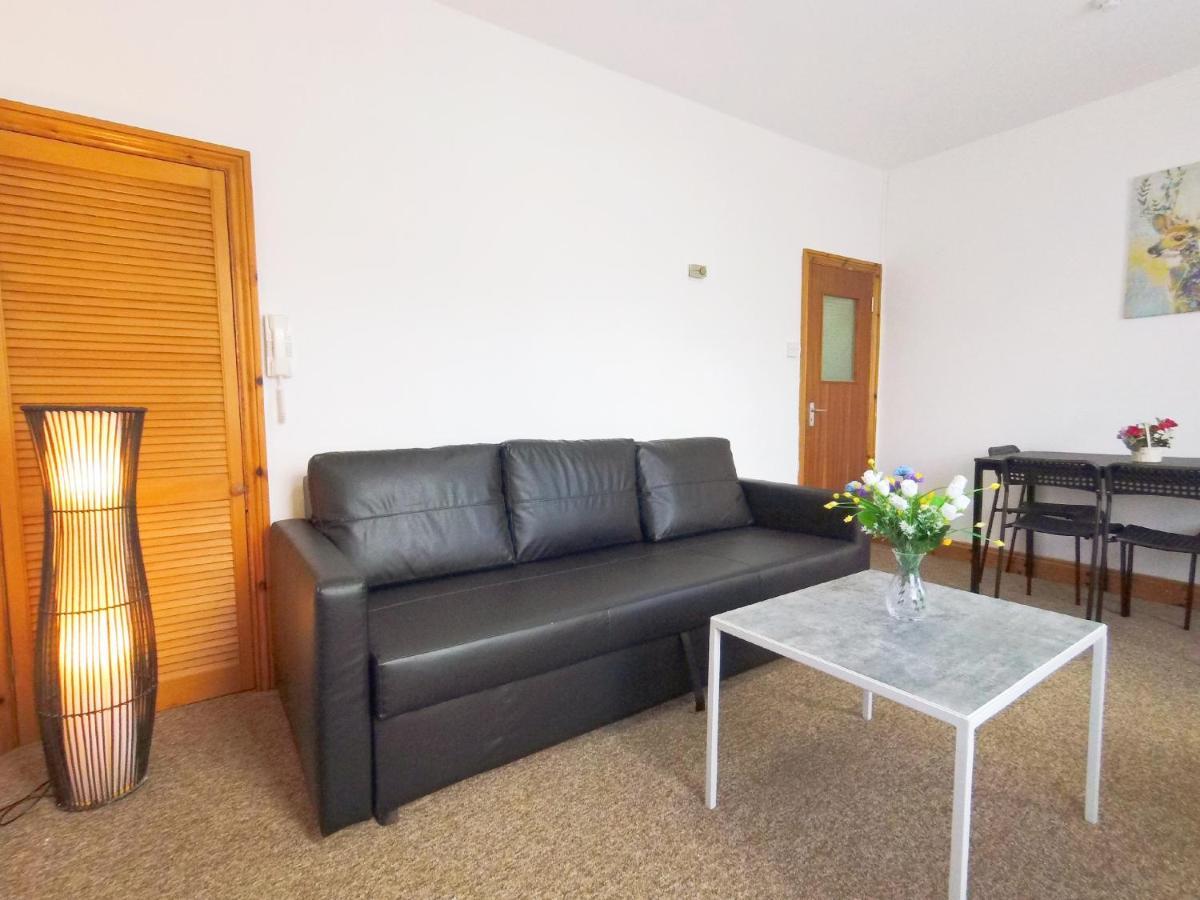 Апартаменты Carnation Flat A In Wembley Лондон Экстерьер фото
